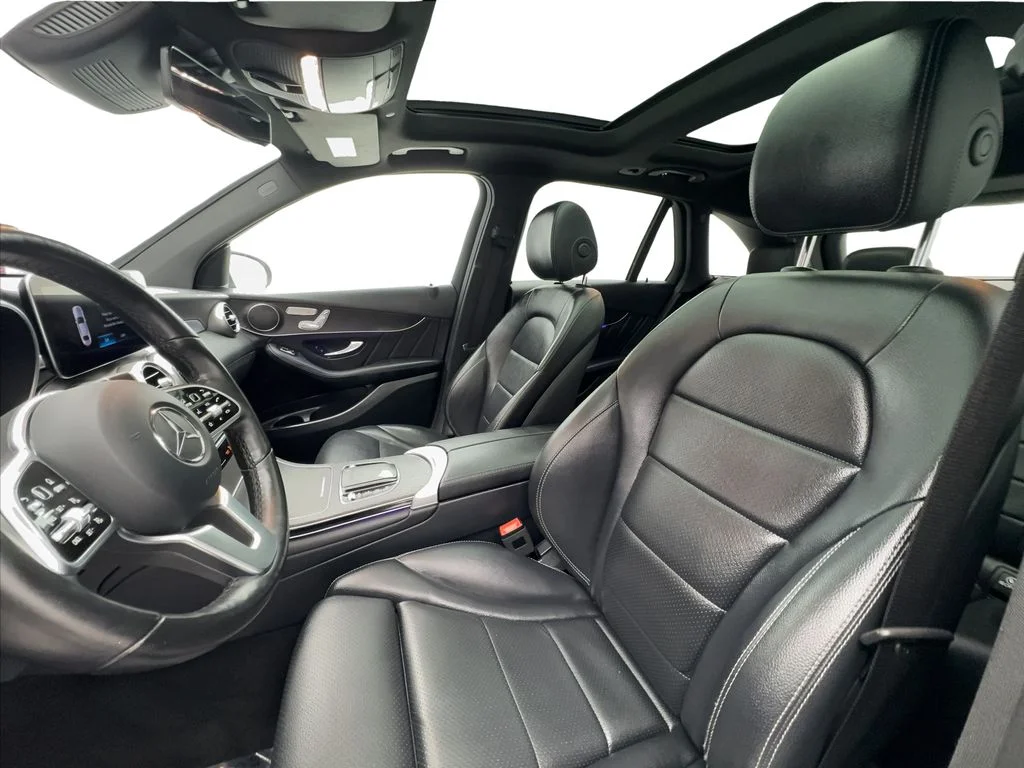 Used 2022 Black Mercedes-Benz GLC 300 image 18