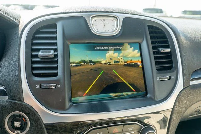 Used 2018 White Chrysler Limited image 26
