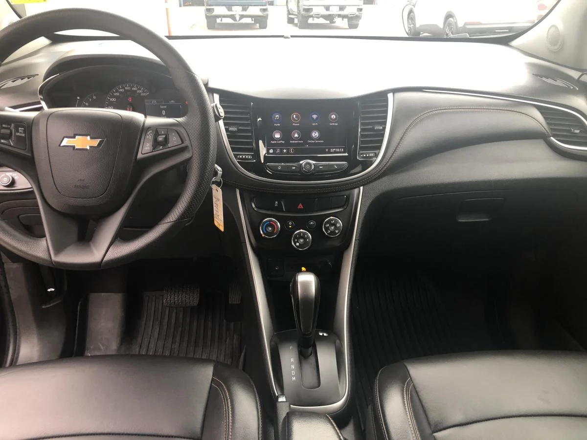 Used 2022 Blue Chevrolet AWD 4dr LT w/ Leather image 16