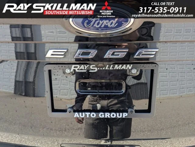Used 2017 Blue Ford SE image 7