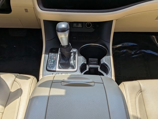 Used 2017 Red Toyota XLE image 20