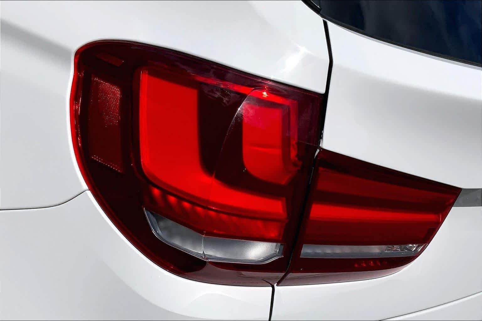 Used 2018 Alpine White BMW xDrive35i image 27
