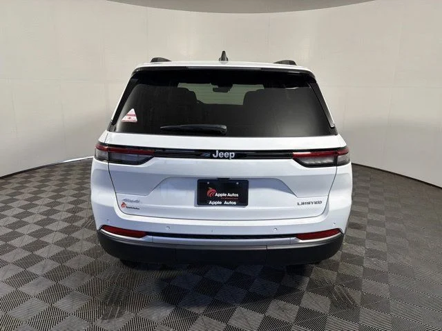 New 2026 White Jeep  image 8