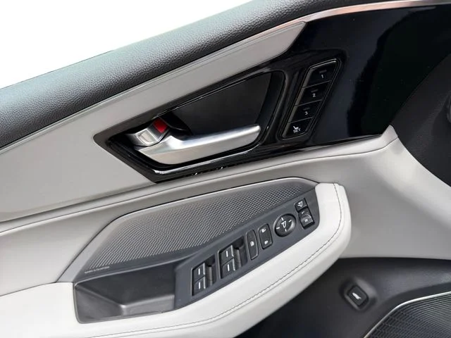 New 2026 Solar Silver Metallic Acura Technology Package image 28