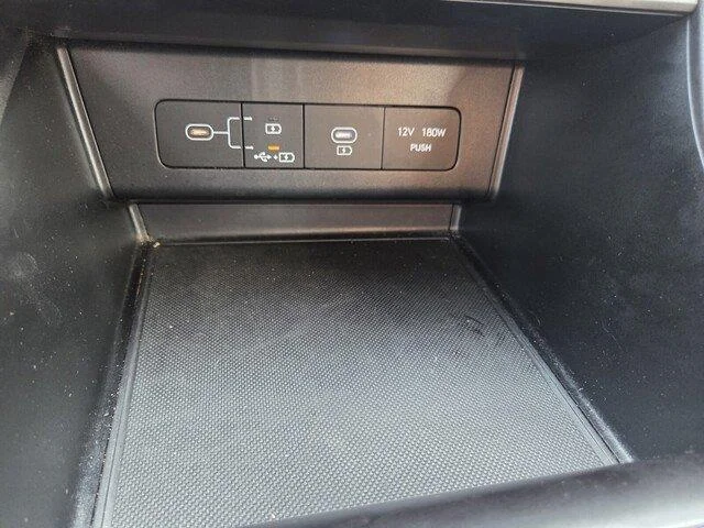 Used 2025 Aero Silver Hyundai SEL image 19