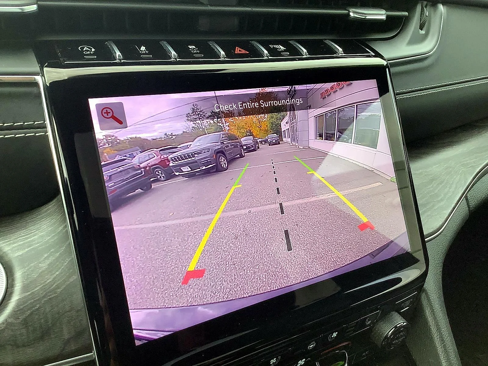 2023 Jeep Grand Cherokee Overland - Photo 25