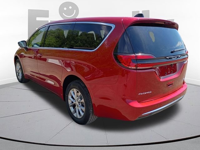 New 2027 Red Hot Pearl-Coat Exterior Paint Chrysler Select image 7