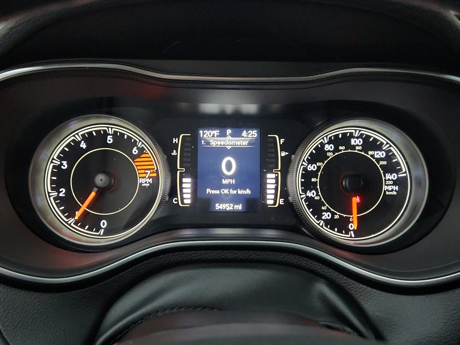 Used 2021 Diamond Black Crystal Pearlcoat Jeep Altitude image 18