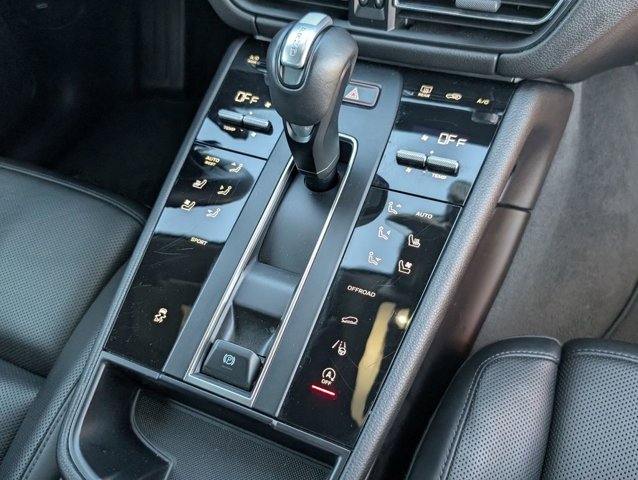Used 2024 Papaya Metallic Porsche  image 15