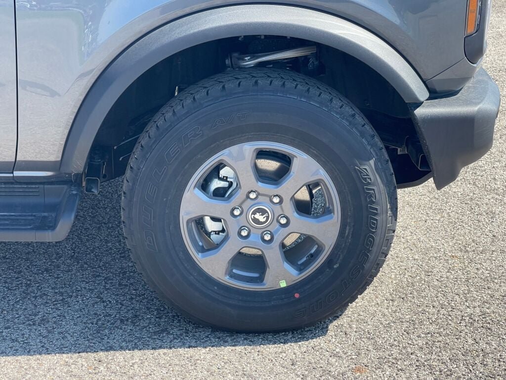 New 2026 Carbonized Gray Metallic Ford Big Bend image 25