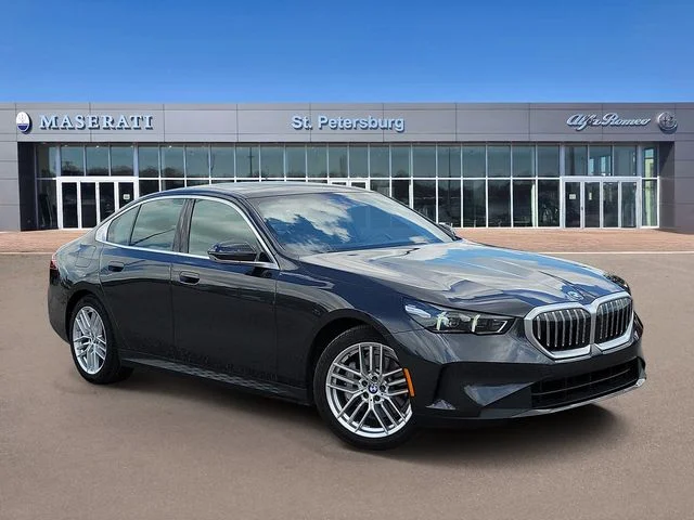 Used 2025 Gray BMW 530i image 1