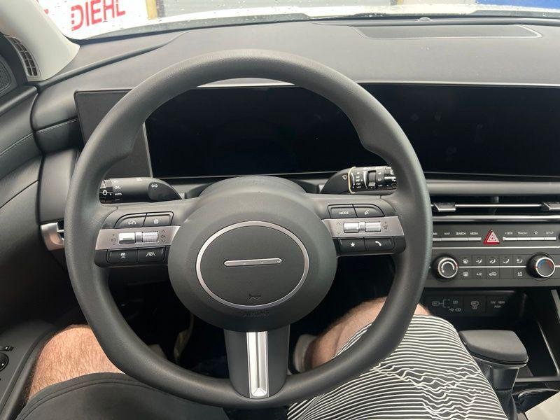 New 2026 White Hyundai SE AWD image 23