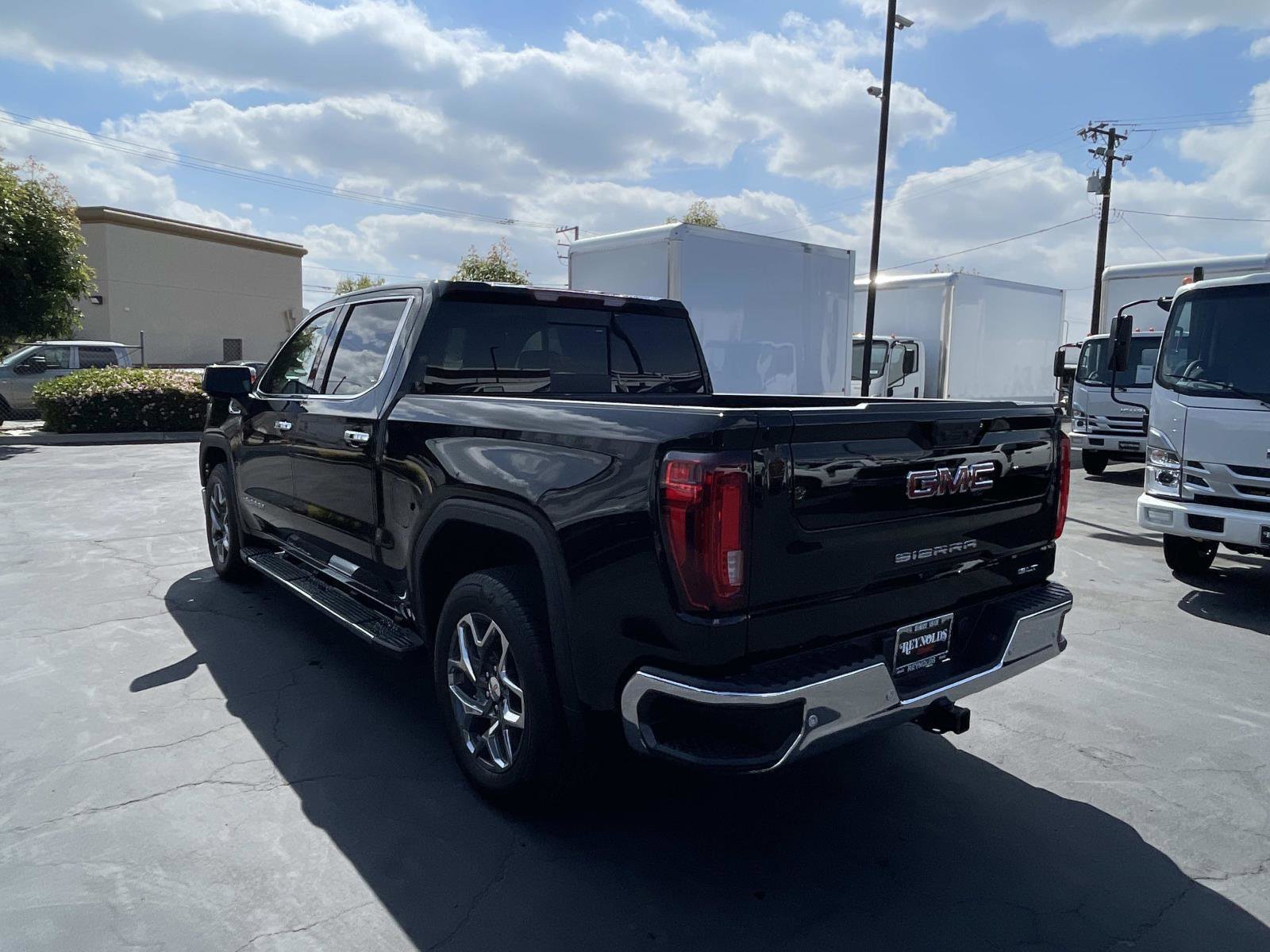 2026 GMC Sierra 1500 SLT - Photo 7