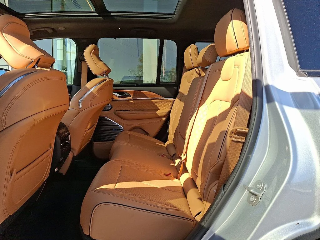2023 Jeep Grand Cherokee Summit Reserve - Photo 9