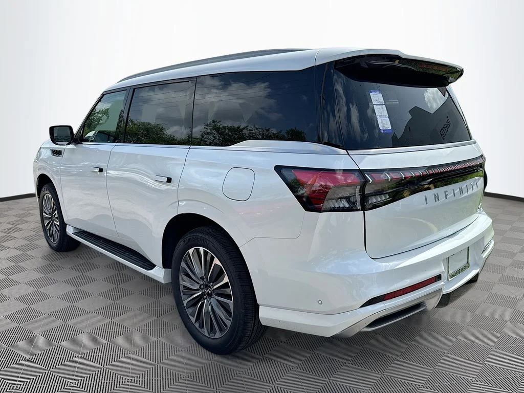 New 2027 RADIANT WHITE INFINITI Luxe 4WD image 6