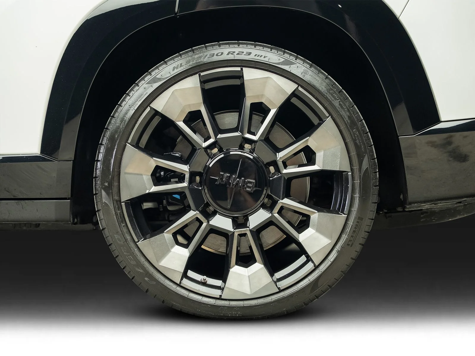 Used 2023 White BMW Base image 28