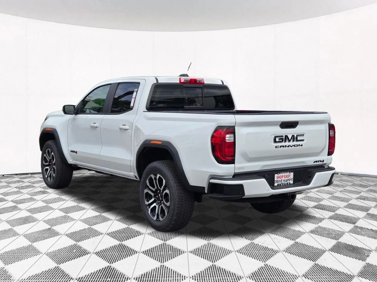 New 2026 Summit White GMC AT4 image 28
