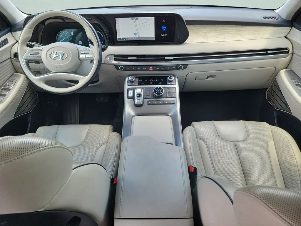 Used 2024 Red Hyundai Calligraphy image 17