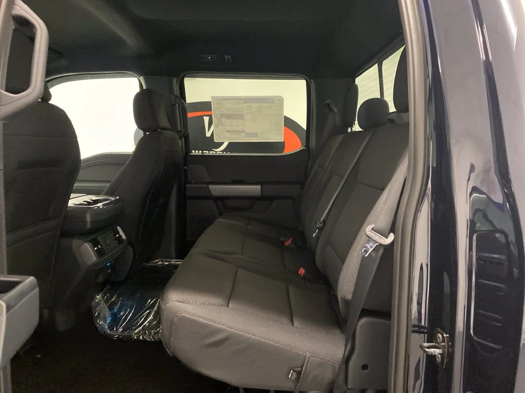 New 2026 Blue Ford XLT image 16