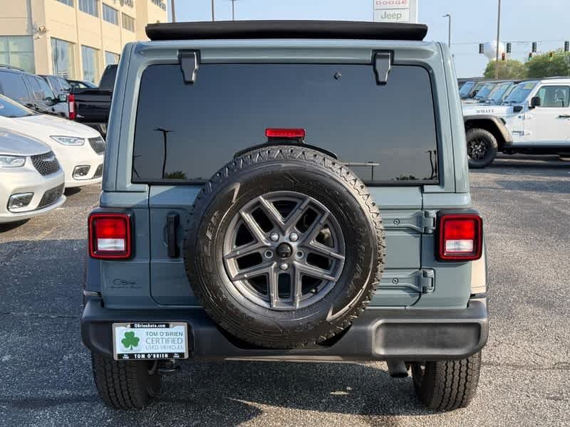 Used 2024 Anvil Clear Coat Jeep Sport S image 4
