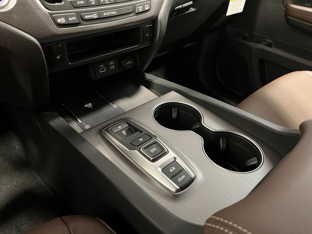 New 2026 Platinum White Pearl Honda RTL image 19