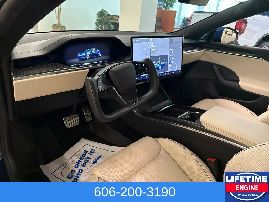 Used 2021  Tesla Plaid image 19