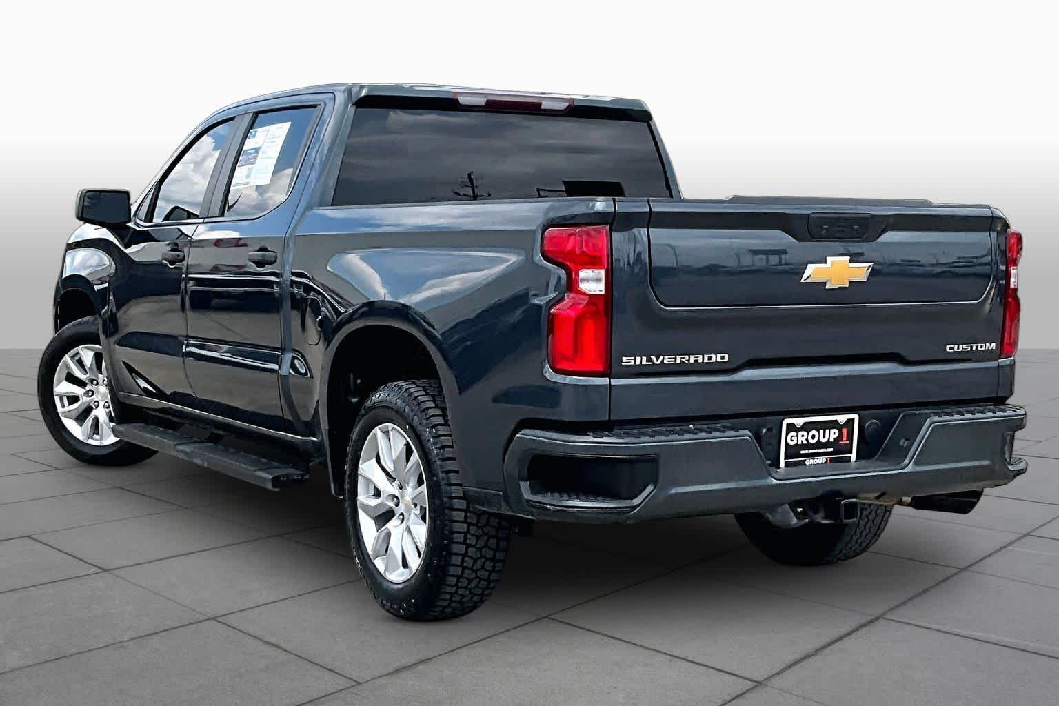 Used 2021 Shadow Gray Metallic Chevrolet Custom image 12