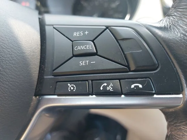 Used 2017 Black Nissan SL image 18