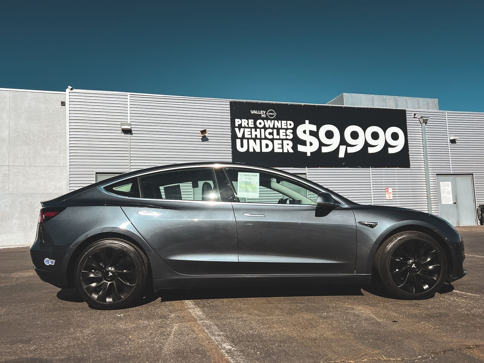 Used 2019 Tesla Model 3 Base with VIN 5YJ3E1EA5KF308257 for sale in Victorville, CA