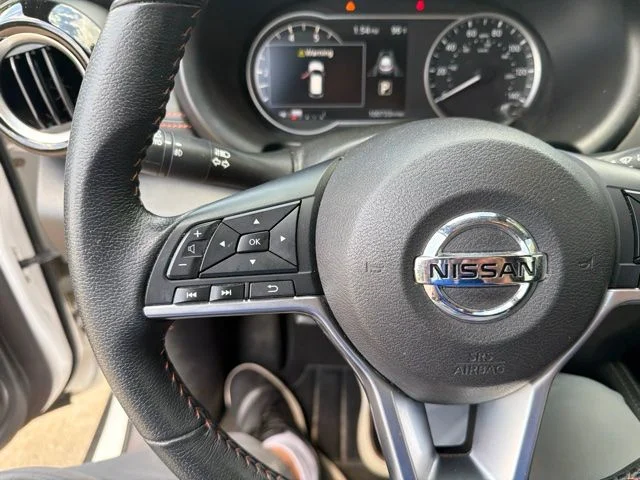 Used 2020 White Nissan SR image 17