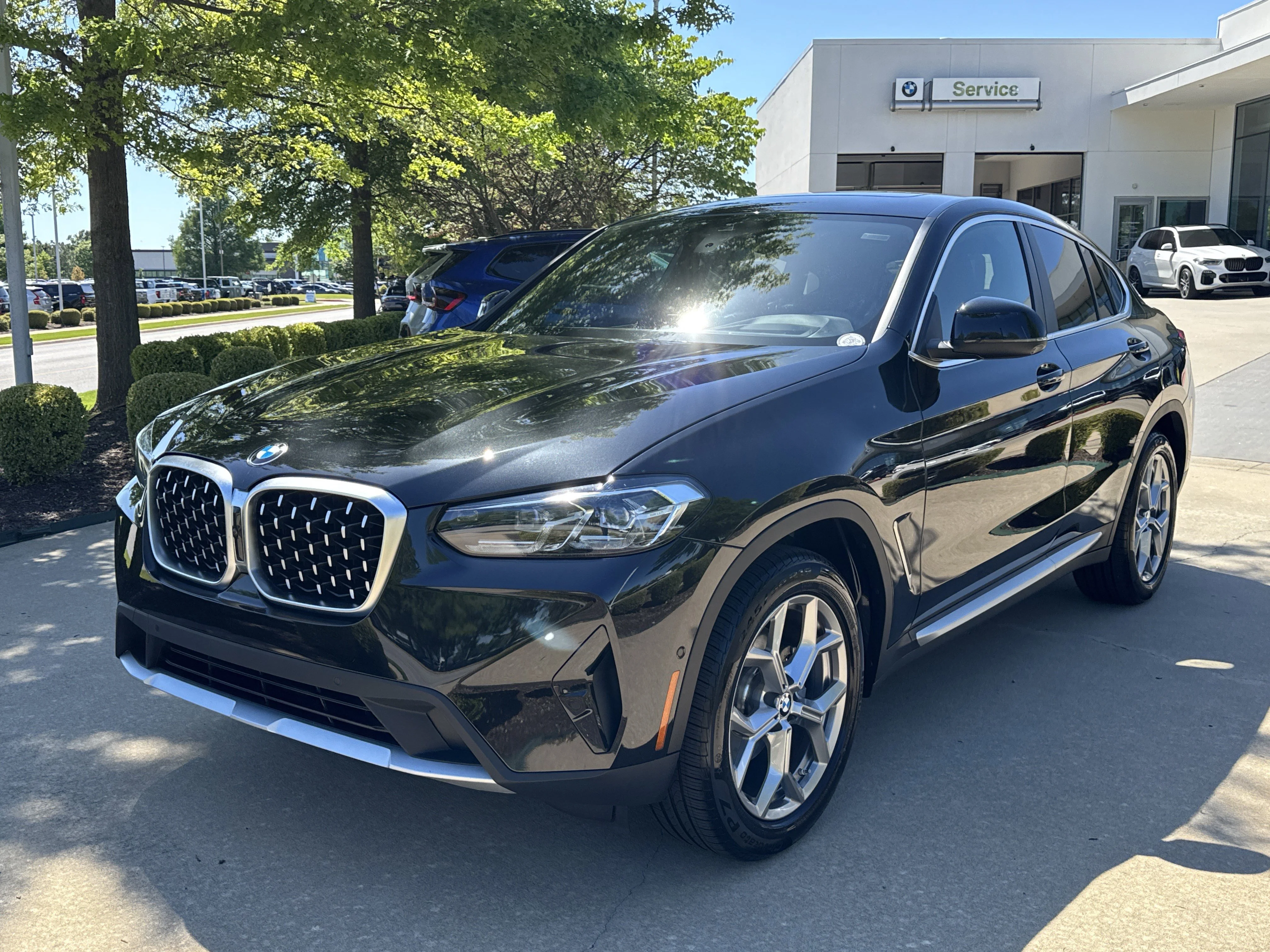 2025 BMW X4 xDrive30i's photo