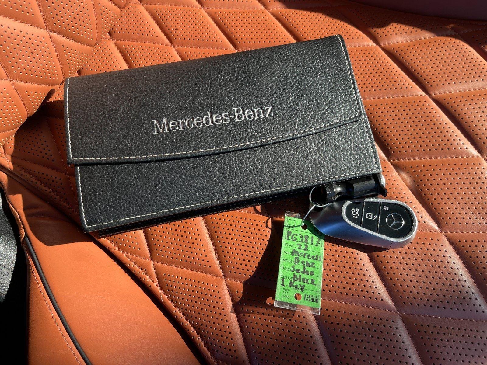 Used 2022 Obsidian Black Metallic Mercedes-Benz S 580 image 39