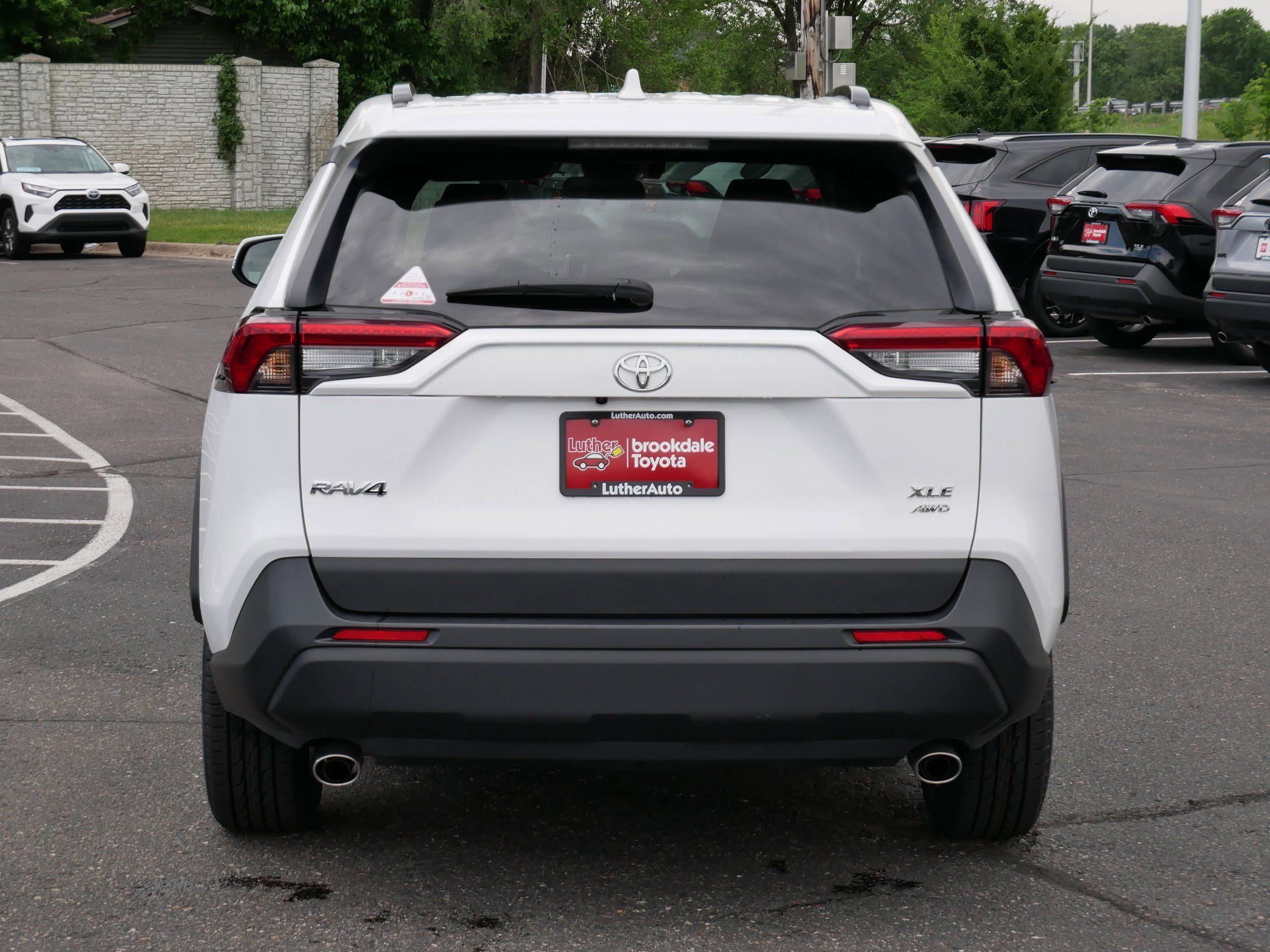 Used 2024 Ice Cap Toyota XLE image 6