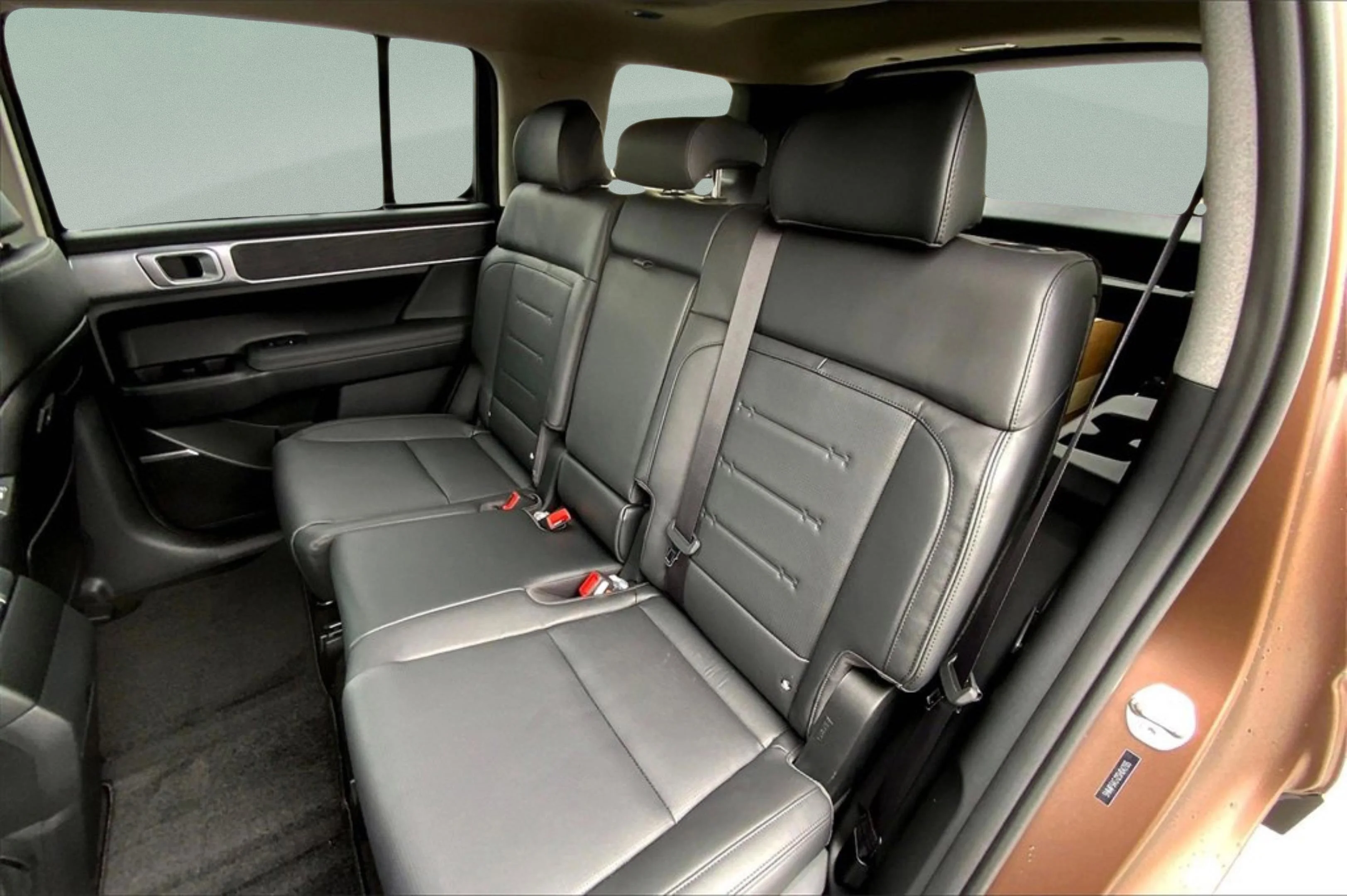 2025 Hyundai Santa Fe Limited - Photo 13