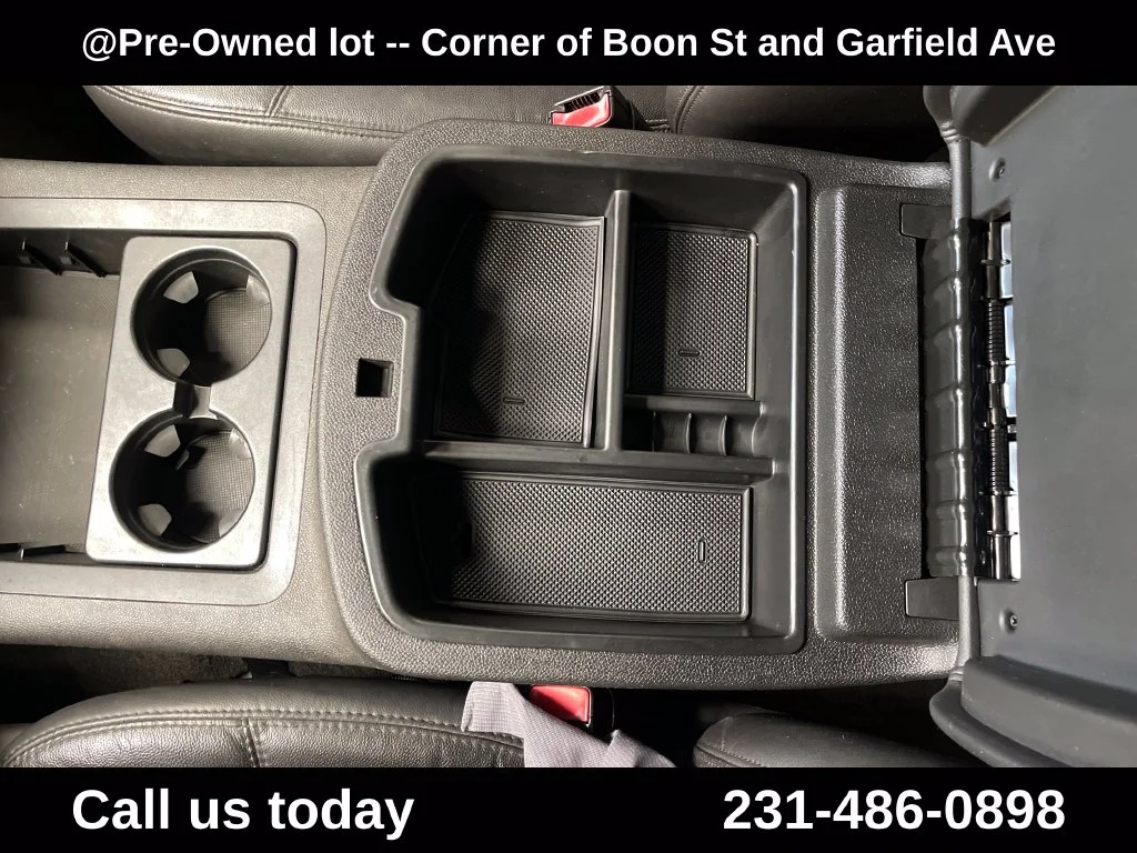 Used 2008 Black Chevrolet LT image 24