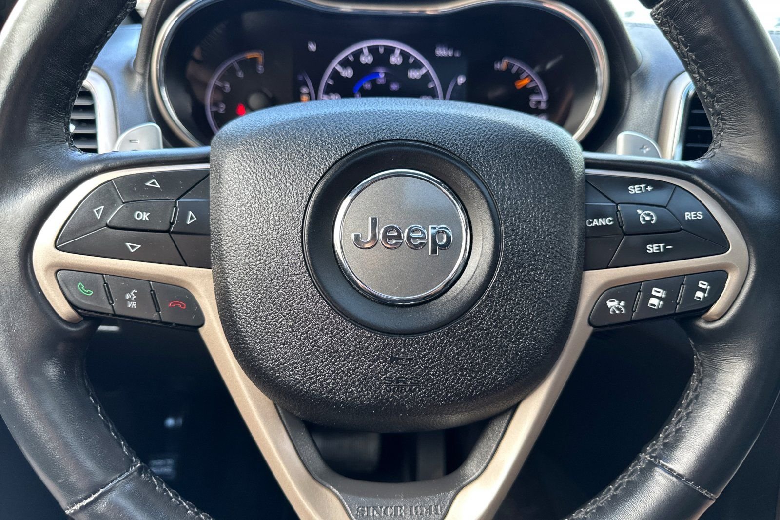 Used 2016 Gray Jeep Summit image 23