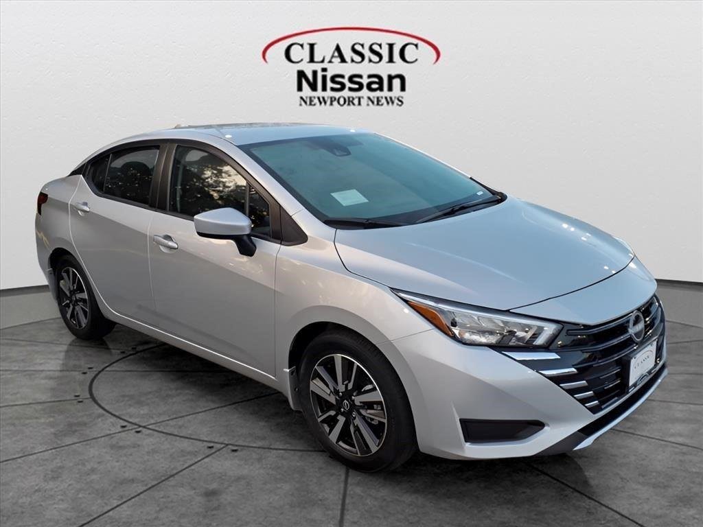 2025 Nissan Versa 1.6 SV CVT's photo