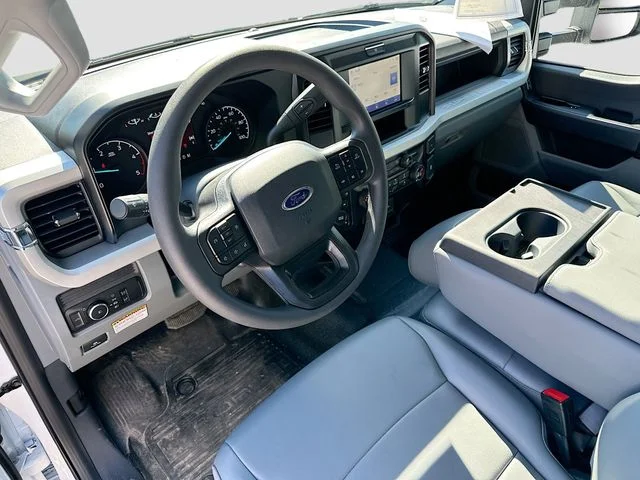 New 2026 Oxford White Ford XL image 6