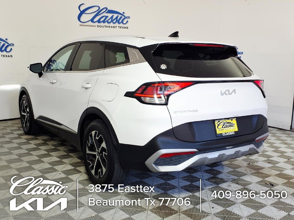 Used 2023 White Kia EX image 2