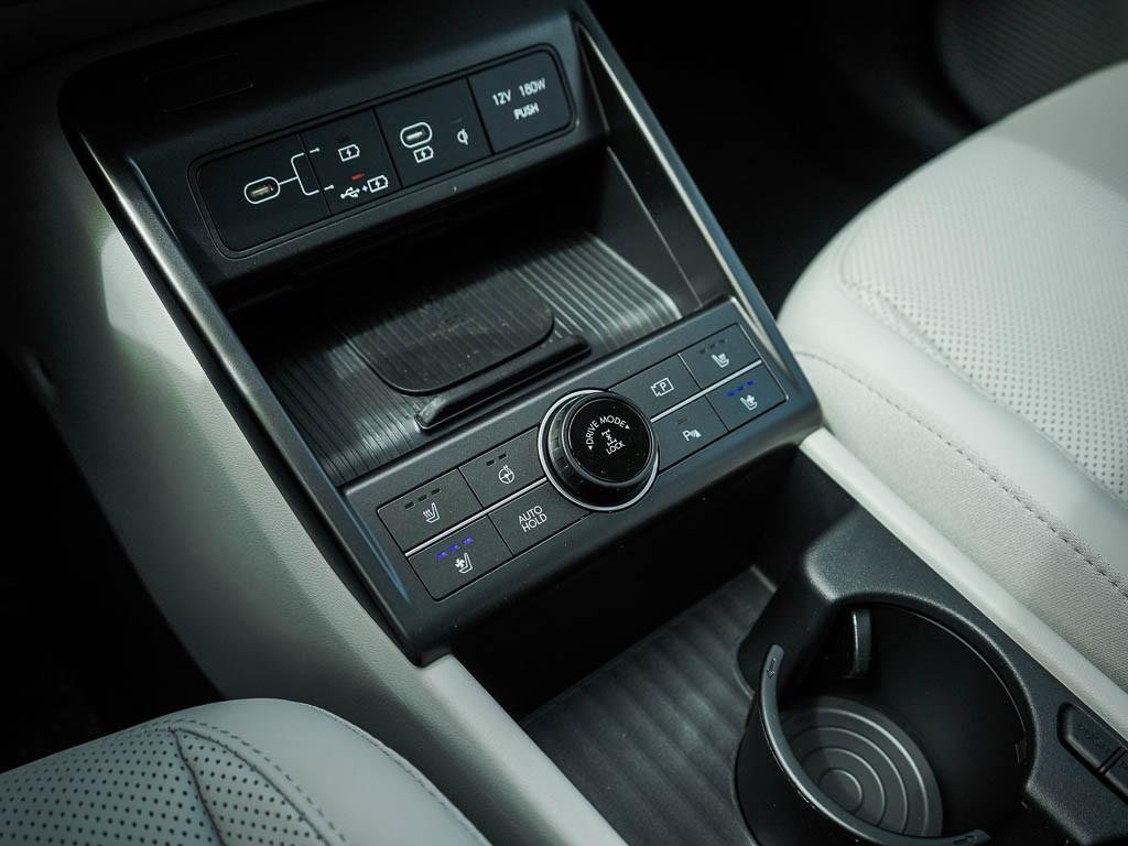 New 2026 Denim Blue Pearl Hyundai Limited *Ltd Avail* AWD image 53