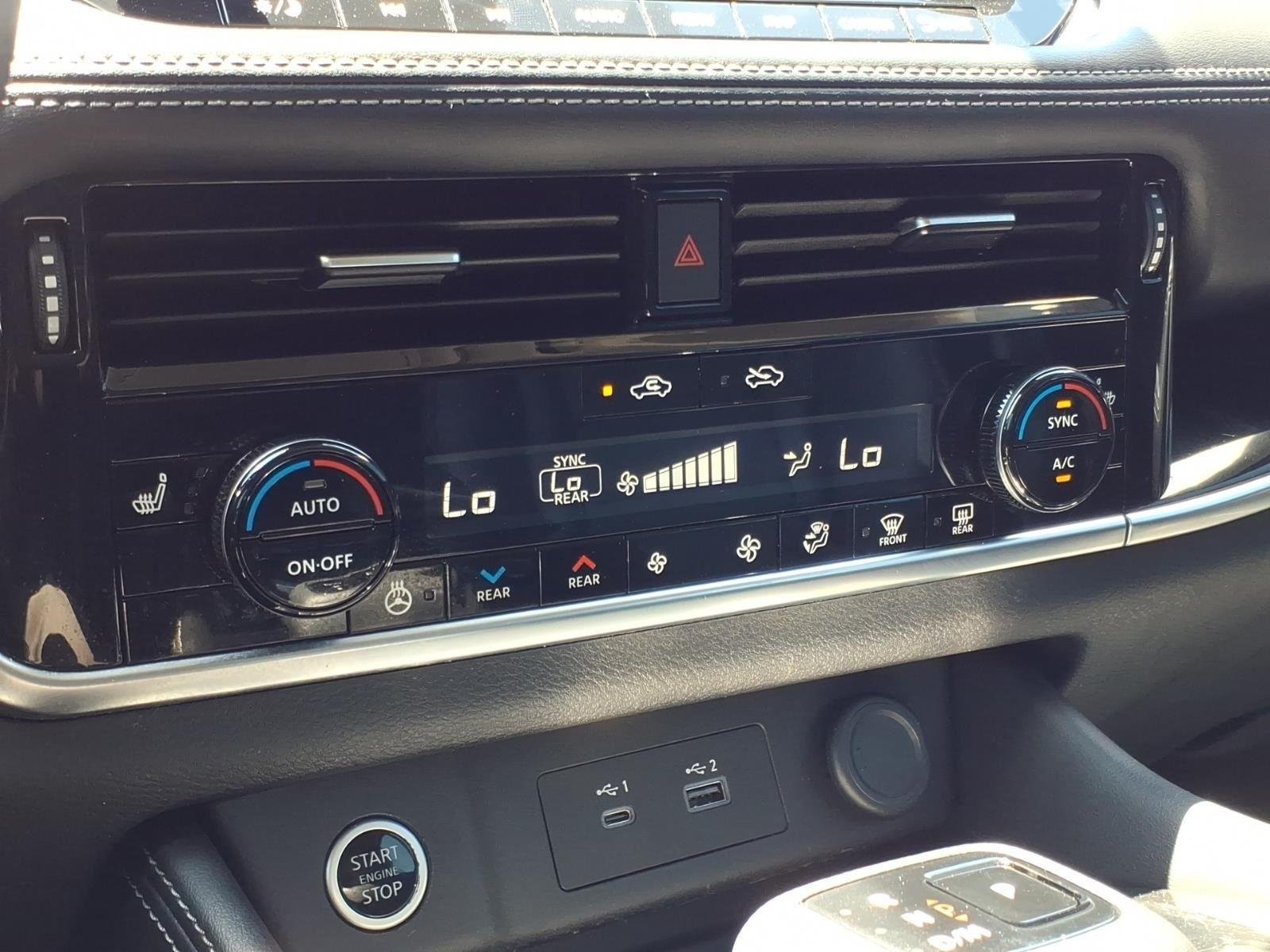 Used 2022 Super Black Nissan SL image 24