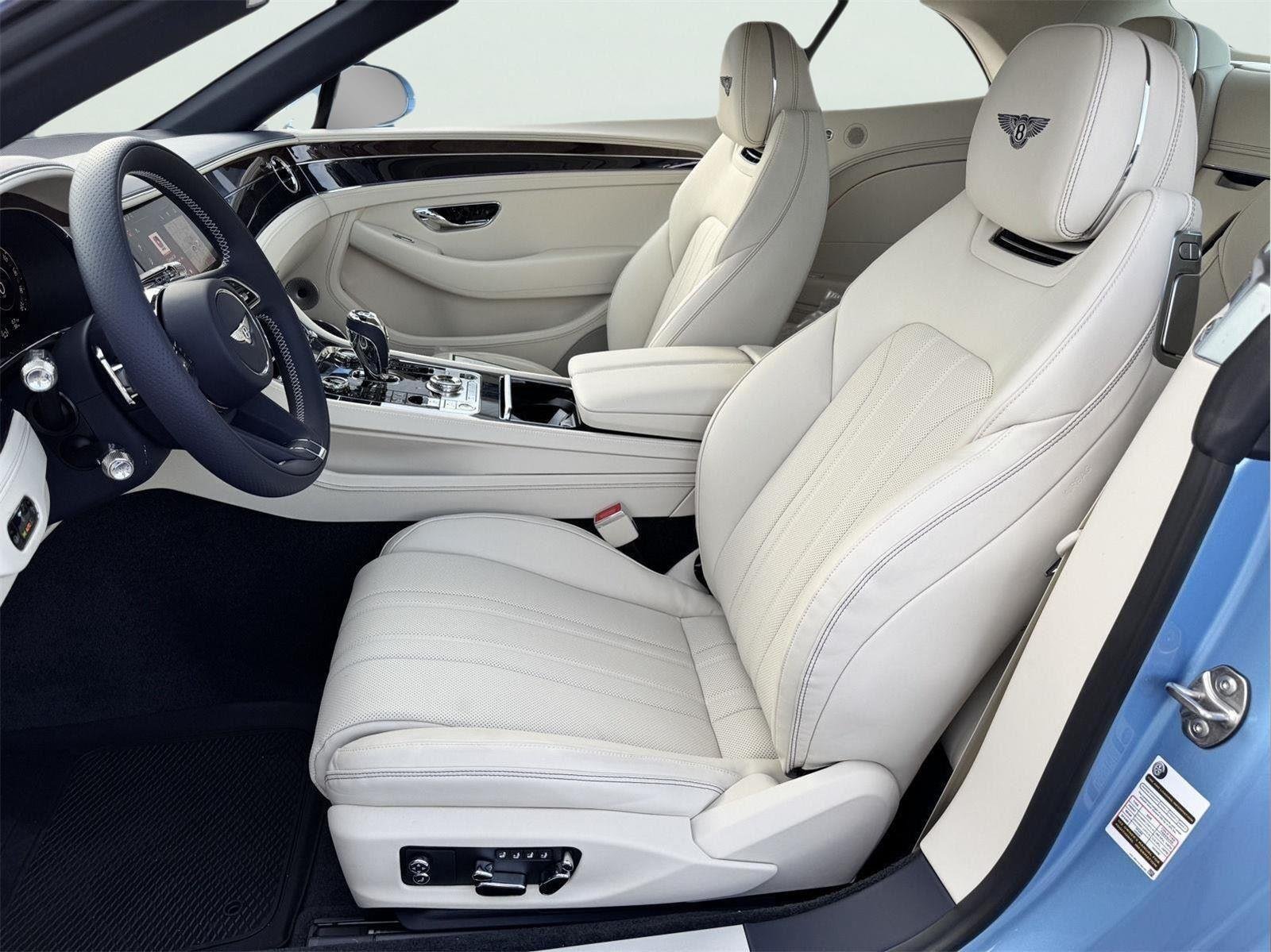 2026 Bentley Continental GTC Base - Photo 12