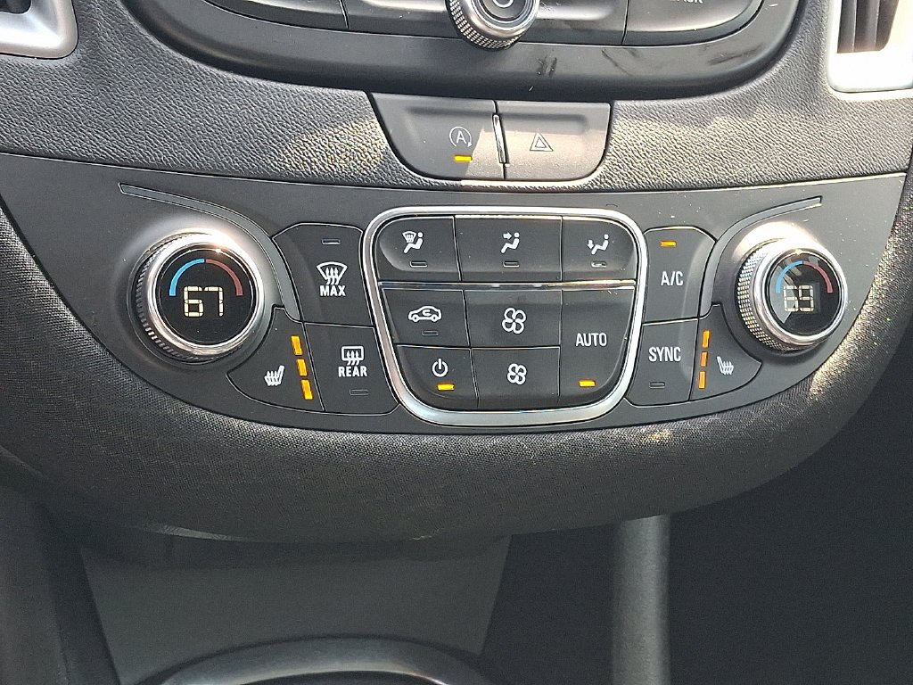 Used 2024 White Chevrolet LT image 17