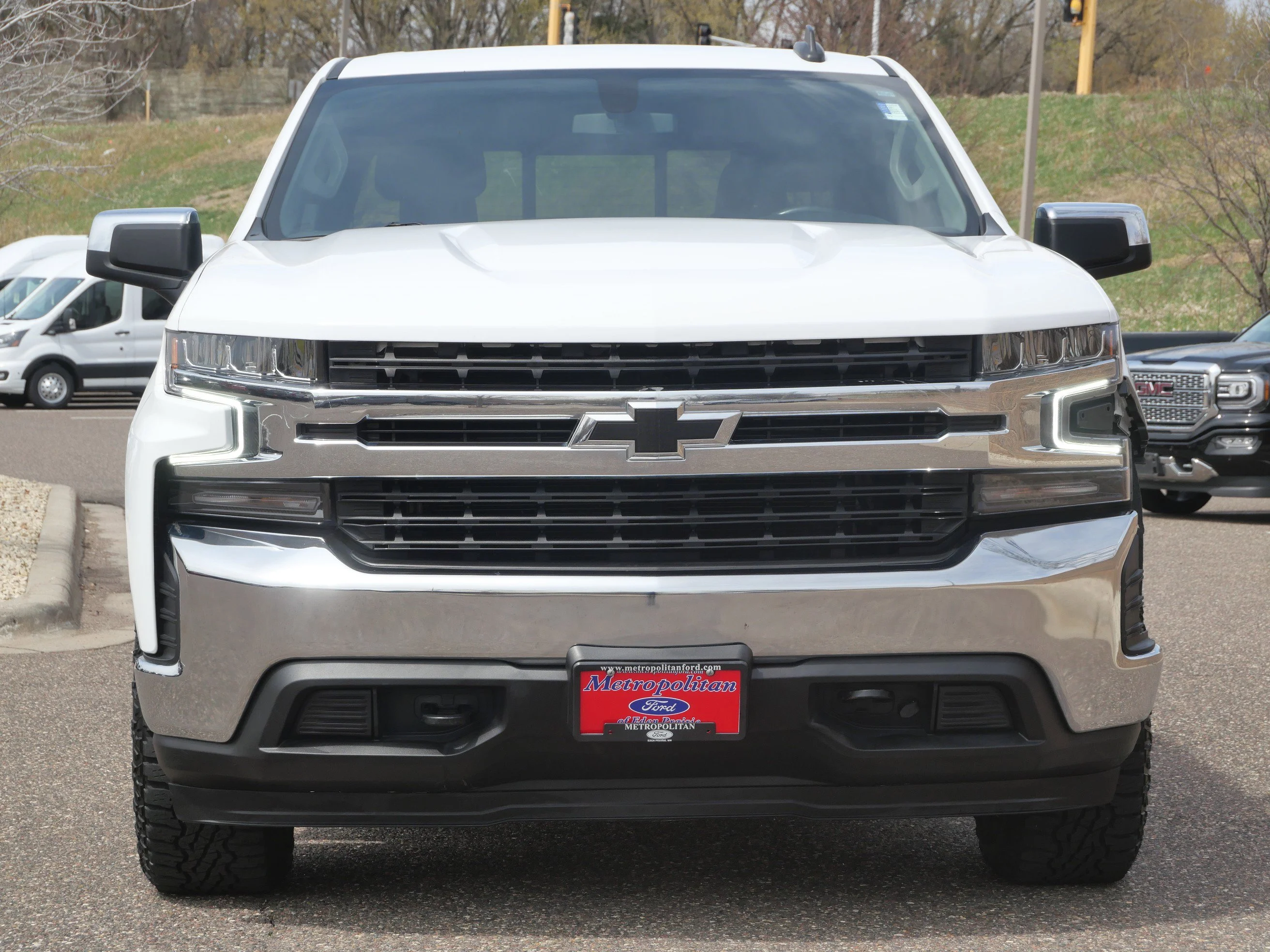 Used 2021 Chevrolet Silverado 1500 LT with VIN 3GCUYDED2MG132188 for sale in Eden Prairie, Minnesota