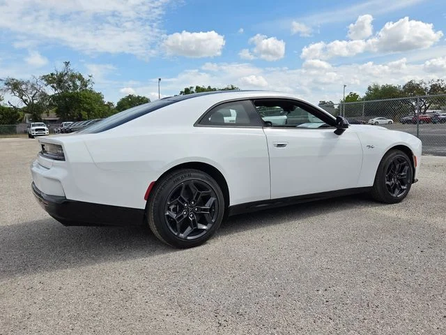 New 2026 White Knuckle Exterior Paint Dodge R/T image 7