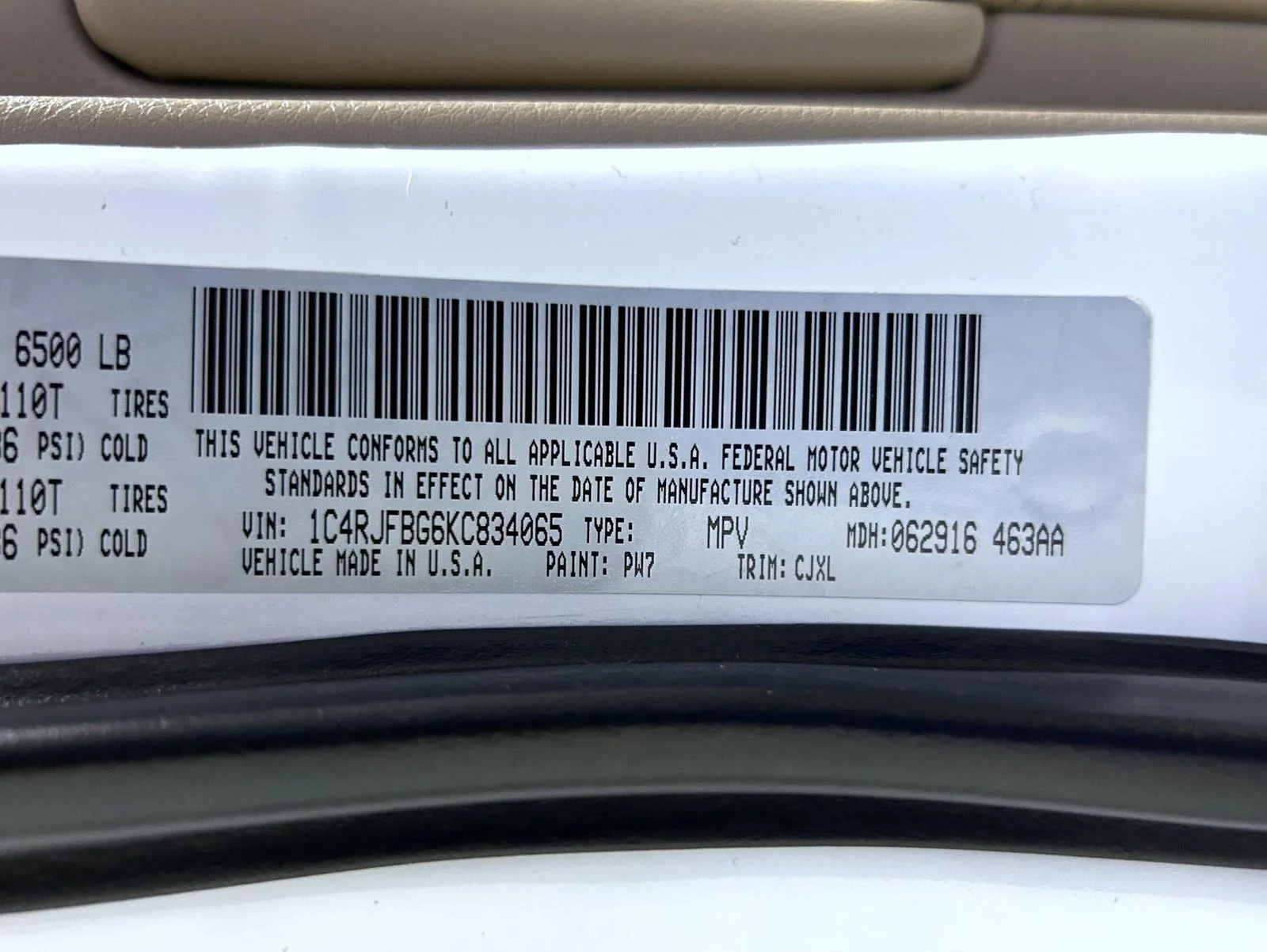 Used 2019 White Jeep Limited image 25