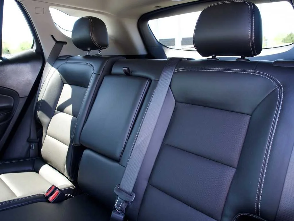 2023 GMC Terrain SLT - Photo 25