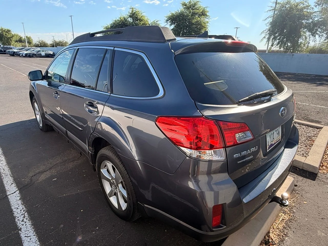 Used 2014 Gray Metallic Subaru 2.5i image 5