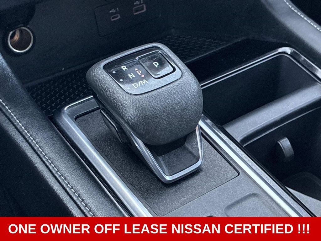 Used 2023 White Nissan SV image 31