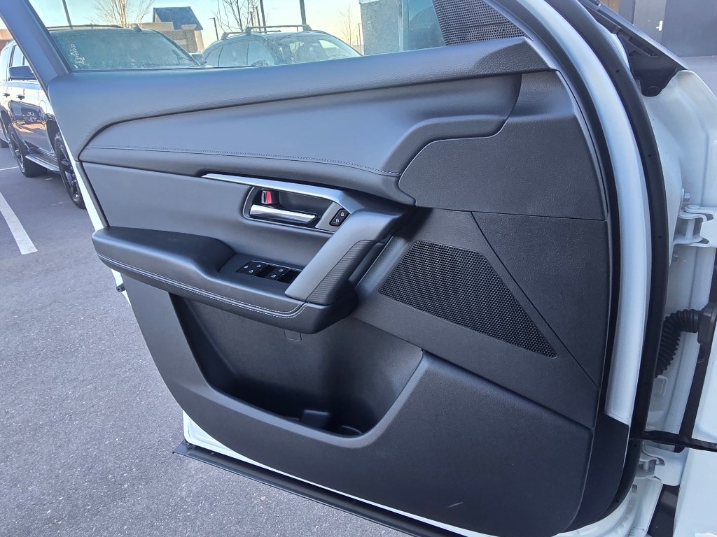 Used 2026 Aero Gray Metallic Mazda Preferred image 17